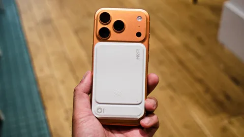 I tried Moft’s new MagSafe wallet with Find My support — and its coolest feature turns your iPhone into a tripod