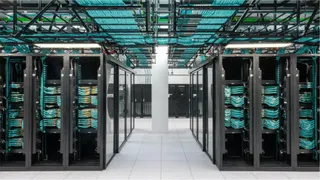  Amazon ends secret data center pacts and pledges $1 billion to host towns 
