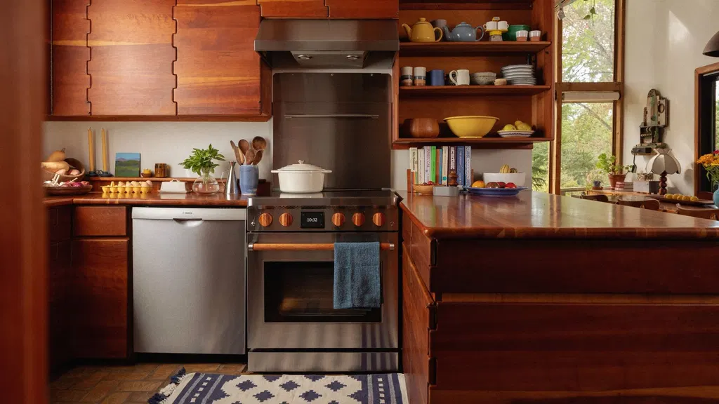 Copper upgrades its battery-powered induction stove to bring even more heat to your kitchen