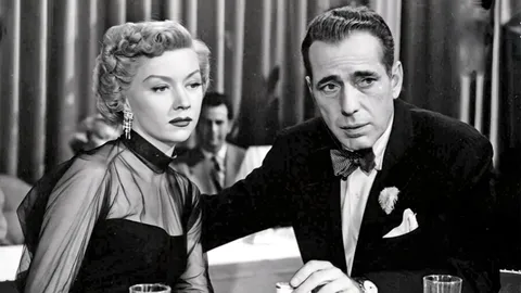 I bond with my dad over classic cinema. These are my 5 favorite noir masterpiece movies streaming right now