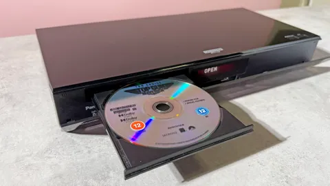  Someone polled 4K Blu-ray player owners about the reliability of different models over time, and there's a clear winner 