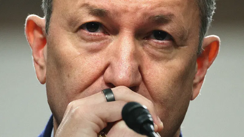 Why Are America’s Generals So Cautious?