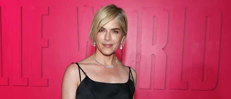 Feds Charge Selma Blair For Allegedly Attacking Flight Attendant, Police Officer, Nurse