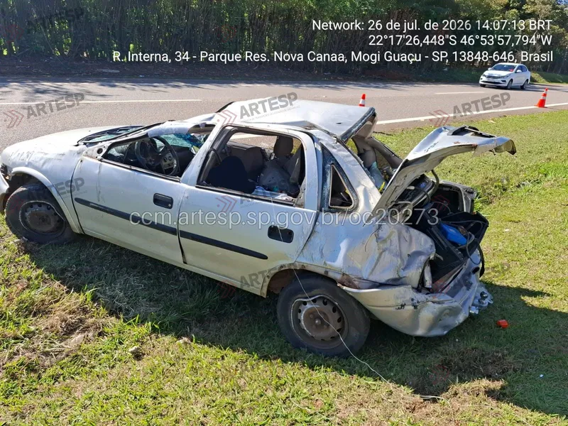 Motorista perde a vida após ser arremessado de veículo durante capotamento em Mogi Guaçu