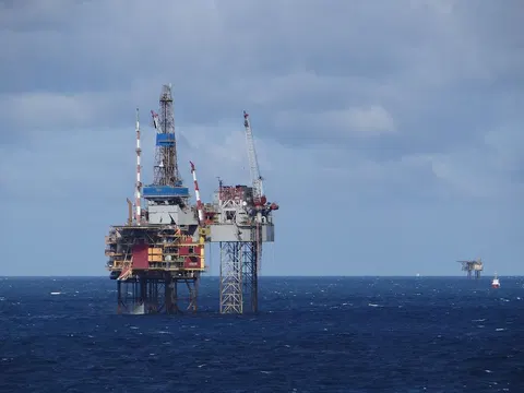 Claire Coutinho: How can Labour think oil from Russia is acceptable, but oil from Aberdeen is not?