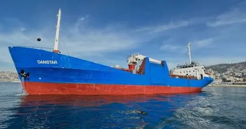 Chilean shipping company weighs a monthly route between Punta Arenas and the Falklands