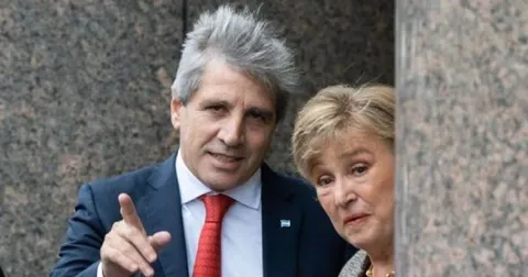 IMF chief says Argentina is in "a strong position" despite missing its fiscal target