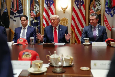 Trump Accuses Iran of Stalling Peace Talks