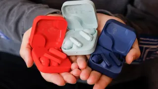 Another Big Brand Is Getting Into Clip-Style Earbuds