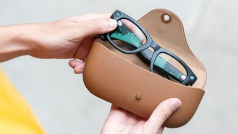 Smart Glasses Are a Hit Even as Privacy Concerns Pile Up