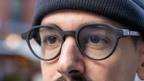 Smart Glasses Are the One Privacy Nightmare Apple Can’t Solve