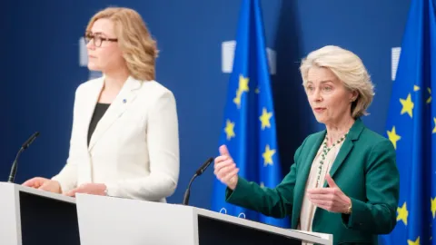 EU Will Reportedly Label ChatGPT and Roblox ‘Very Large Online Platforms’ (Derogatory)