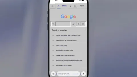 This AI Browser Is Building the Front End for the Dead Internet