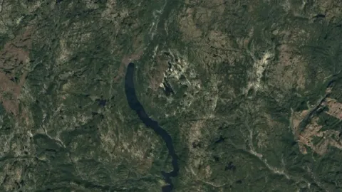 Amateur Astronomer Discovers Ancient Meteorite Impact Using Google Maps