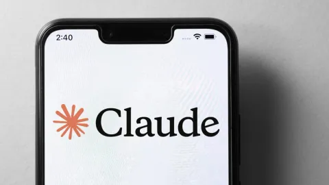 When You Share Claude Chats, You Might Be Sharing Them With Everyone