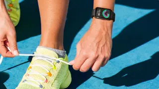 Samsung May Be Building a Cheaper Smartwatch Right When It Needs One Most