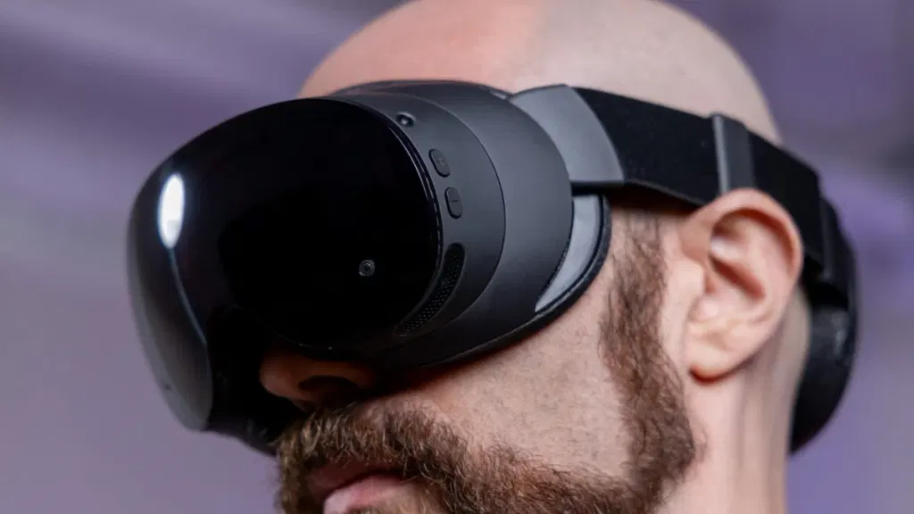 It’s a Long Shot, but Here’s How the Steam Frame Could Save VR