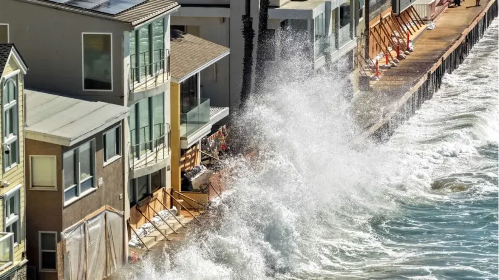 El Niño’s Dreaded ‘Kelvin Wave’ Is About to Hit California