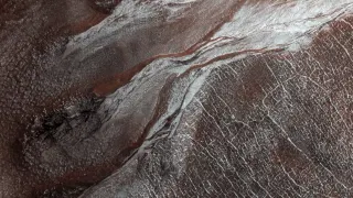 Scientists Thought Ancient Water Carved Martian Gullies. New Analysis Says Otherwise