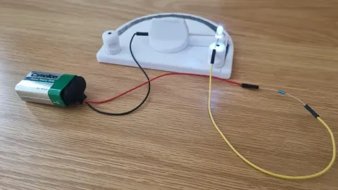 DIY Potentiometer is a Great Teaching Aid
