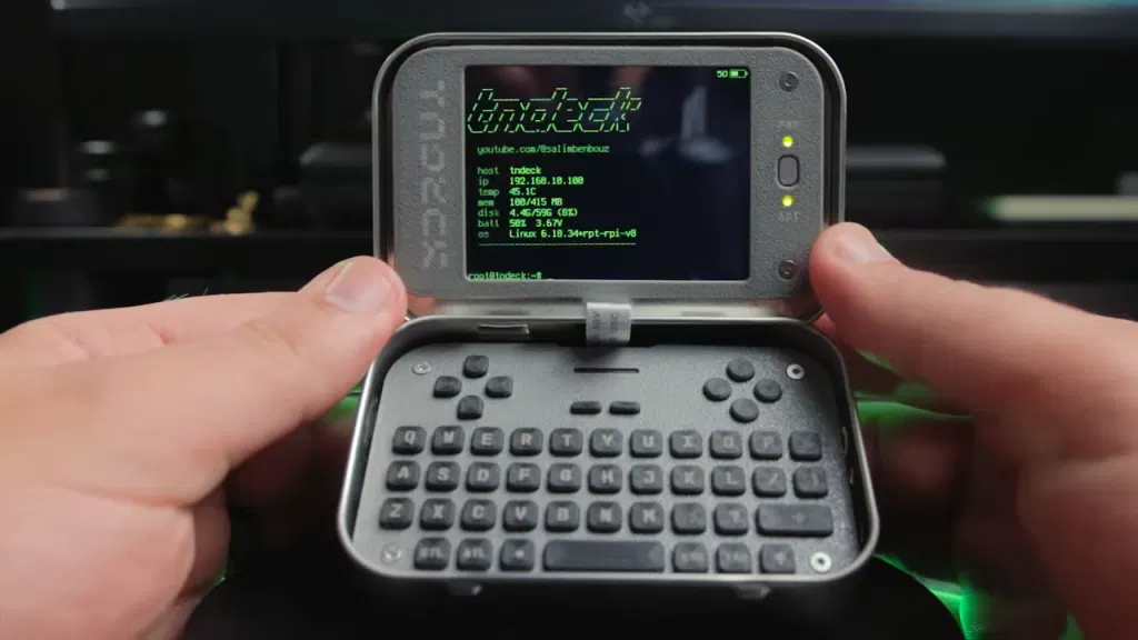 Tiny Scratch-Built Cyberdeck is in Mint Condition