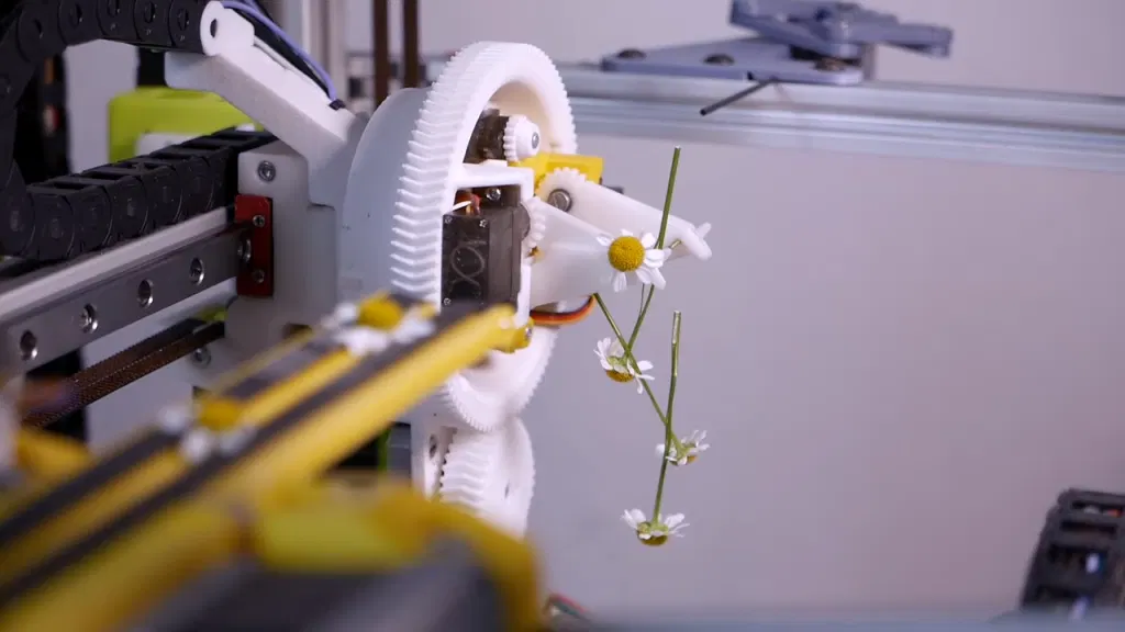 Robot Makes Literal Daisy Chains