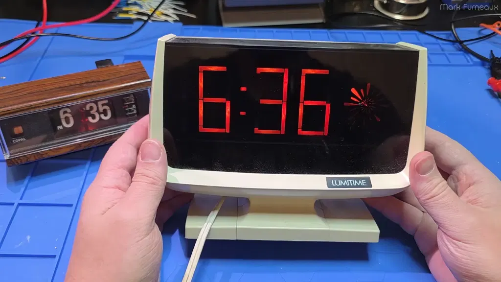 A 7-Segment Clock Built With No Digital Electronics