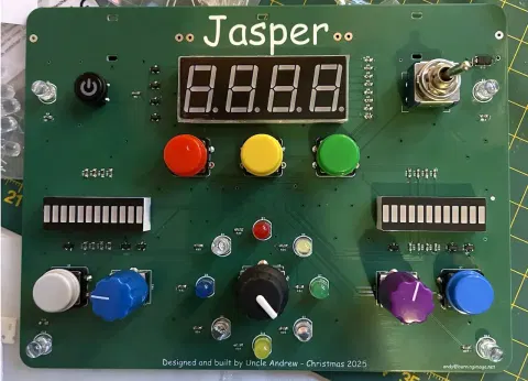 Electronic Busy Board is Fun for Kids and Hackers