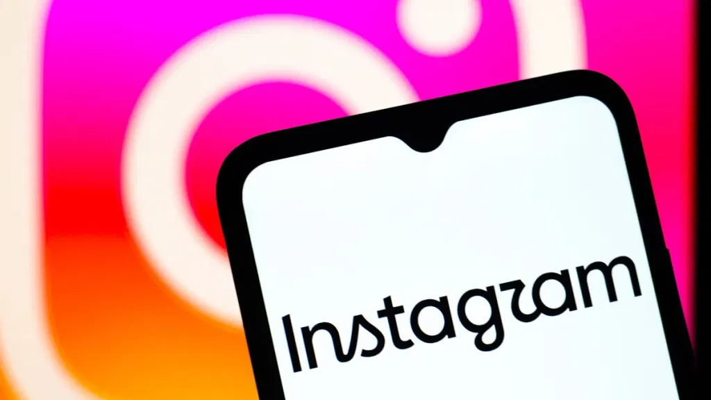 Instagram’s new Pixel effect takes the relationship soft launch to another level