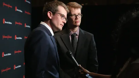 Hank Green apologizes for relying too heavily on ChatGPT