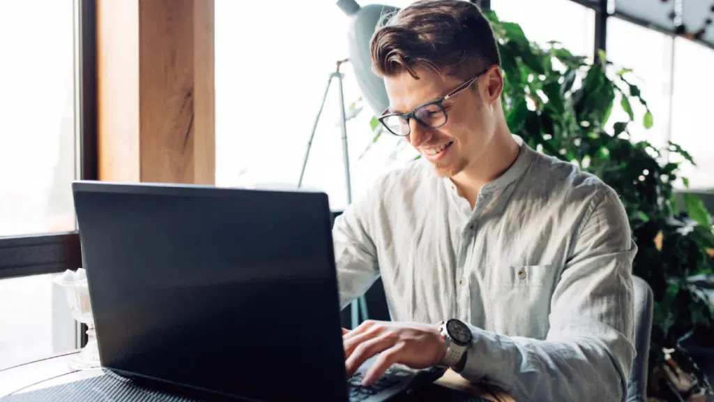 Give your PC a Windows 11 Pro upgrade for less than $10