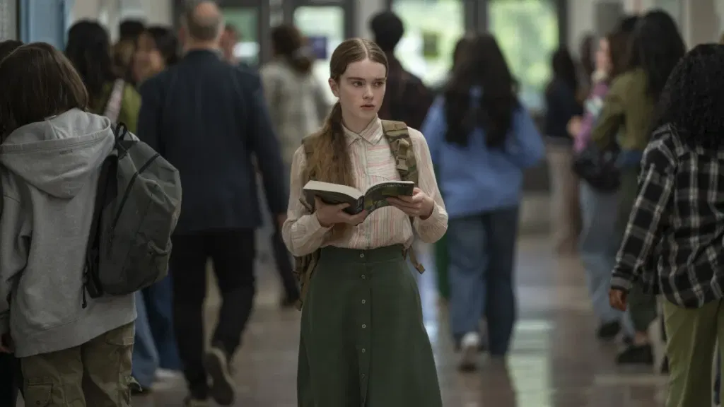 Carrie review: Does Mike Flanagans modern take on Stephen Kings classic novel work?