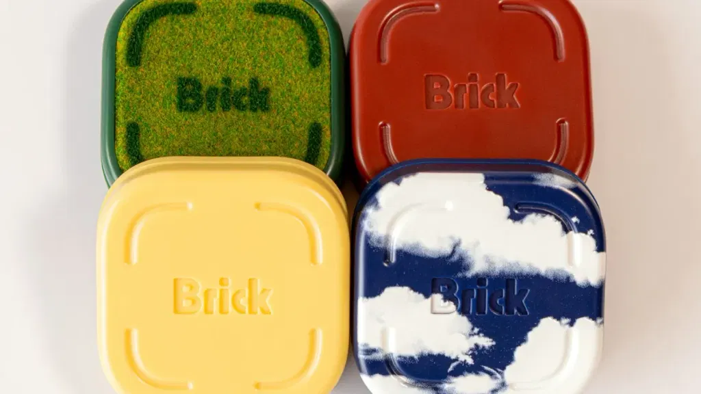Attention, Brick users: You can now personalize your phone lock with colorful cases