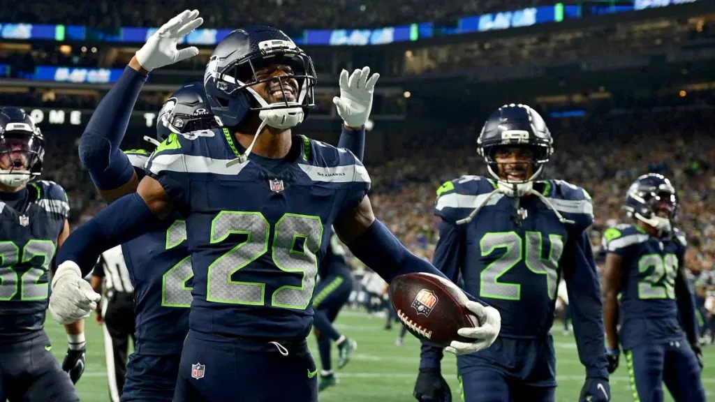 How to watch the NFL online for free