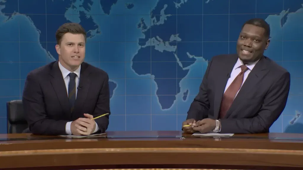 Colin Jost and Michael Che swap Weekend Update jokes in SNL season finale