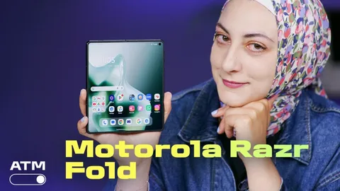 Razr Fold review: Thin, powerful and almost perfect