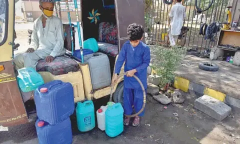 Karachi braces for water shortage after power failure at Dhabeji station