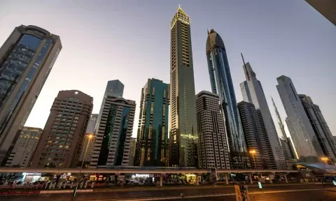 Residents cash in on Dubai real estate cooldown