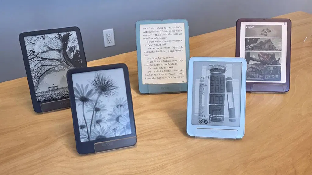Up Close With Amazon's New Kindles: Sleek Aluminum, Flat Bezels, and Page-Turn Buttons Are Back