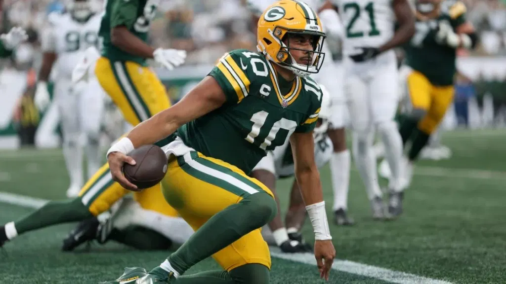 How to Watch the Atlanta Falcons vs. Green Bay Packers Game (Even for Free)