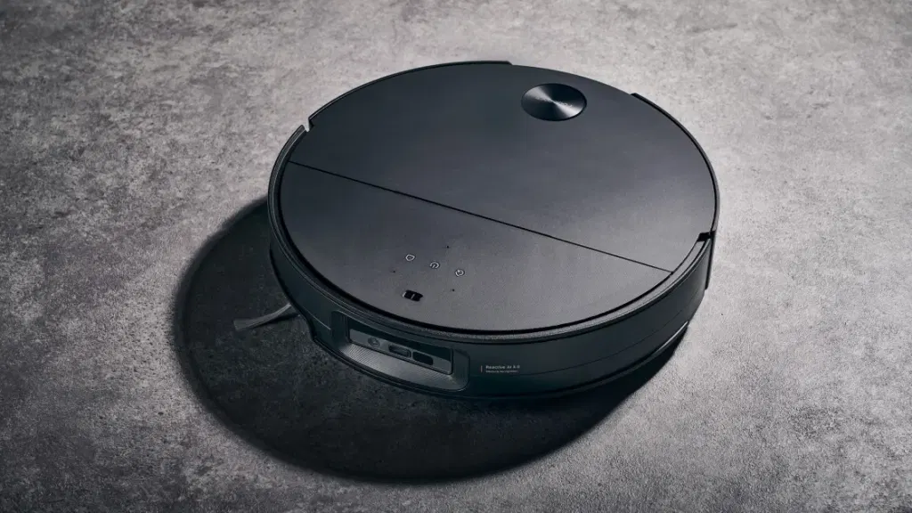 FCC: Ban on Foreign-Made Robots Includes Robot Vacuums