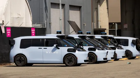 Waymos Get Way More Roomy With the Addition of Spacious Minivans to Its Robotaxi Fleet