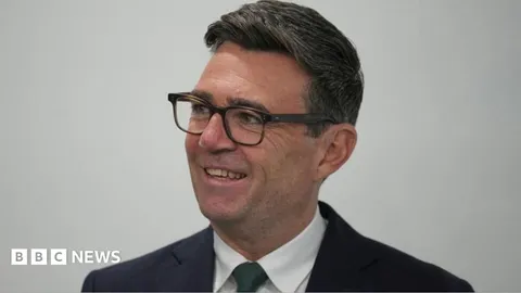 Burnham to spend first day working from northern branch of No 10
