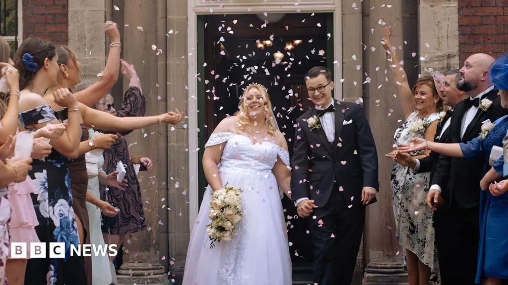 'Our wedding present left us gutted': Couple join dozens in car seller dispute