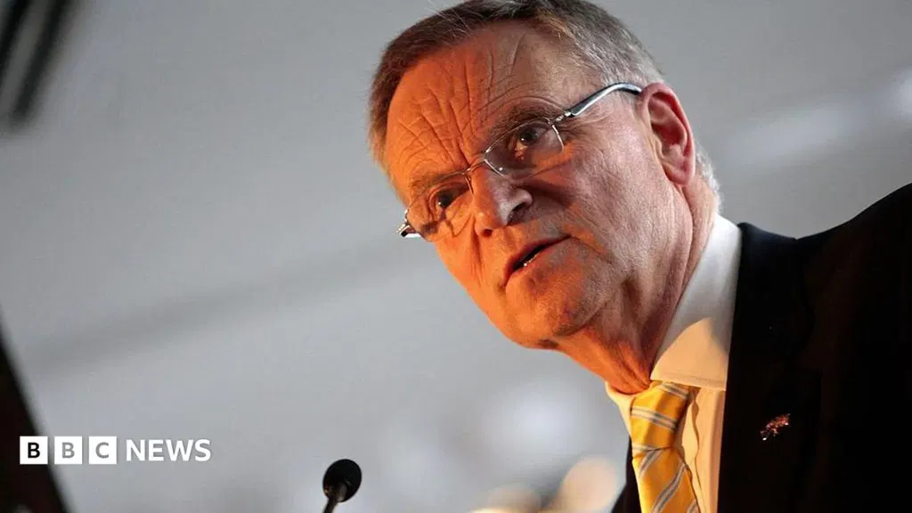 Jeffrey Archer: successful novelist, disgraced politician and convicted liar