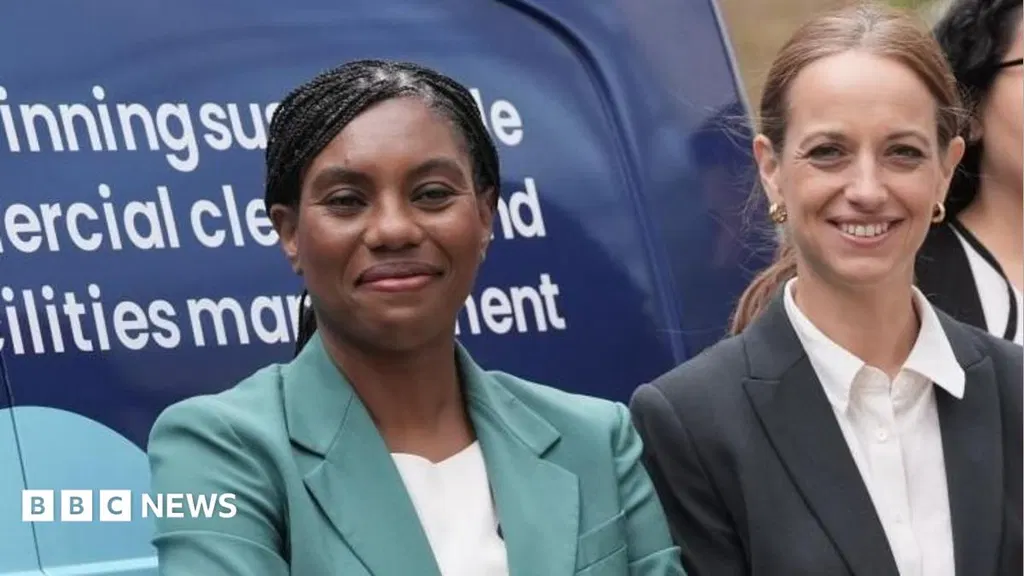 Conservatives pledge 'tough love' benefit rules for under-25s