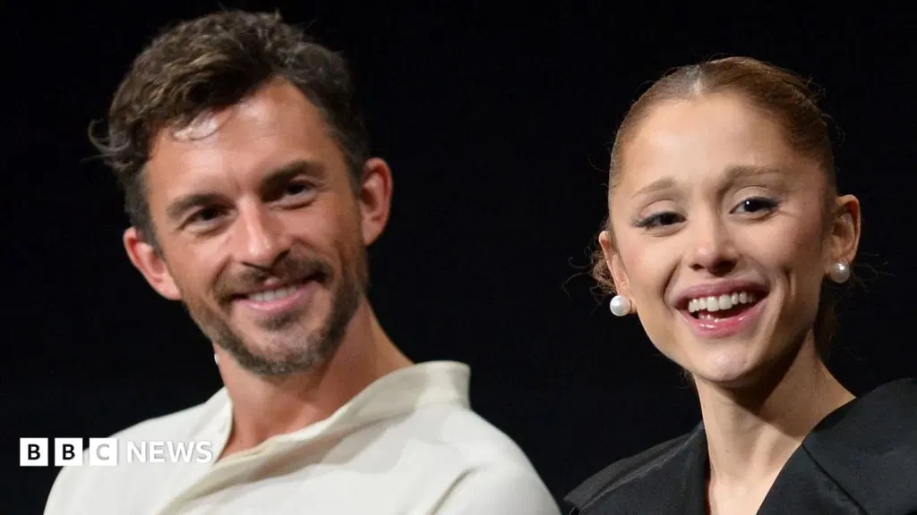 London musical cancelled after Ariana Grande and Jonathan Bailey pull out