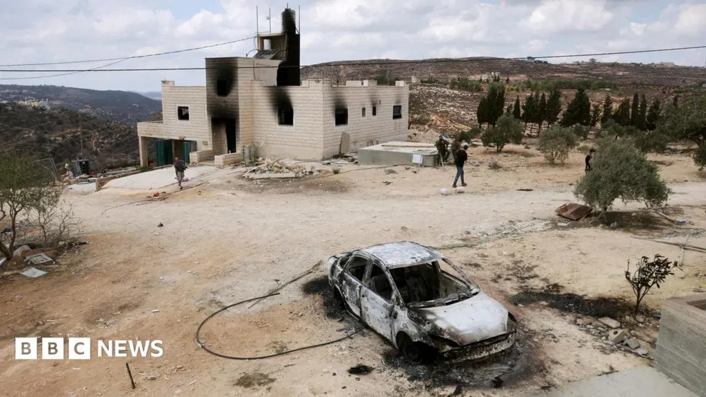 Israeli settlers attack West Bank village and block Palestinian family's return home