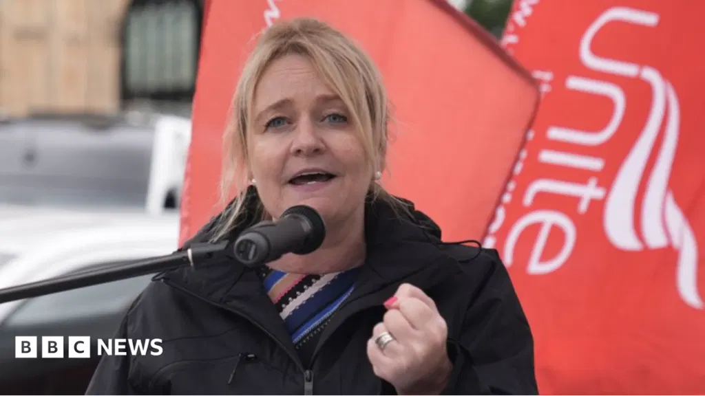 Scrapping pensions triple lock 'morally wrong', says union boss