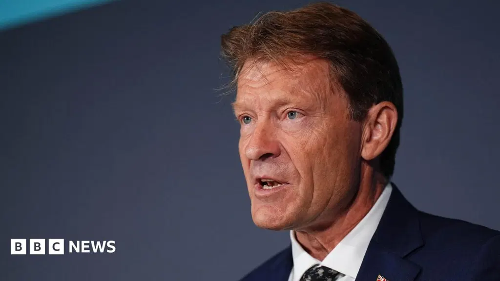 Tice apologises for not declaring Israel trip during debate